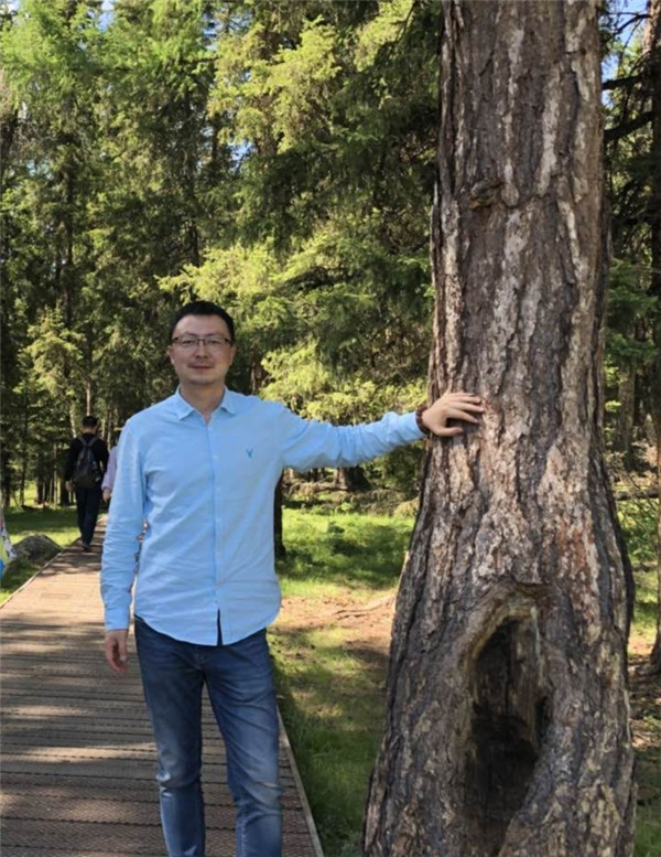 資深設(shè)計(jì)師-馬瑞